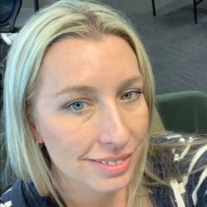 Meet your Posher, Courtney
